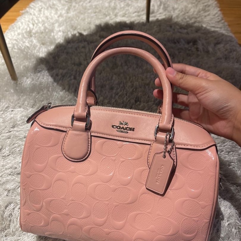 COPY - NWT COACH Signature Patent Leather Bag Bennett Pink